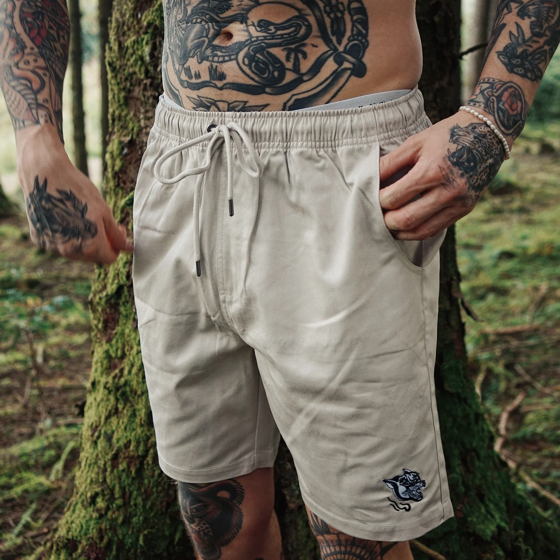 Bone Panther linen Shorts - Image 2