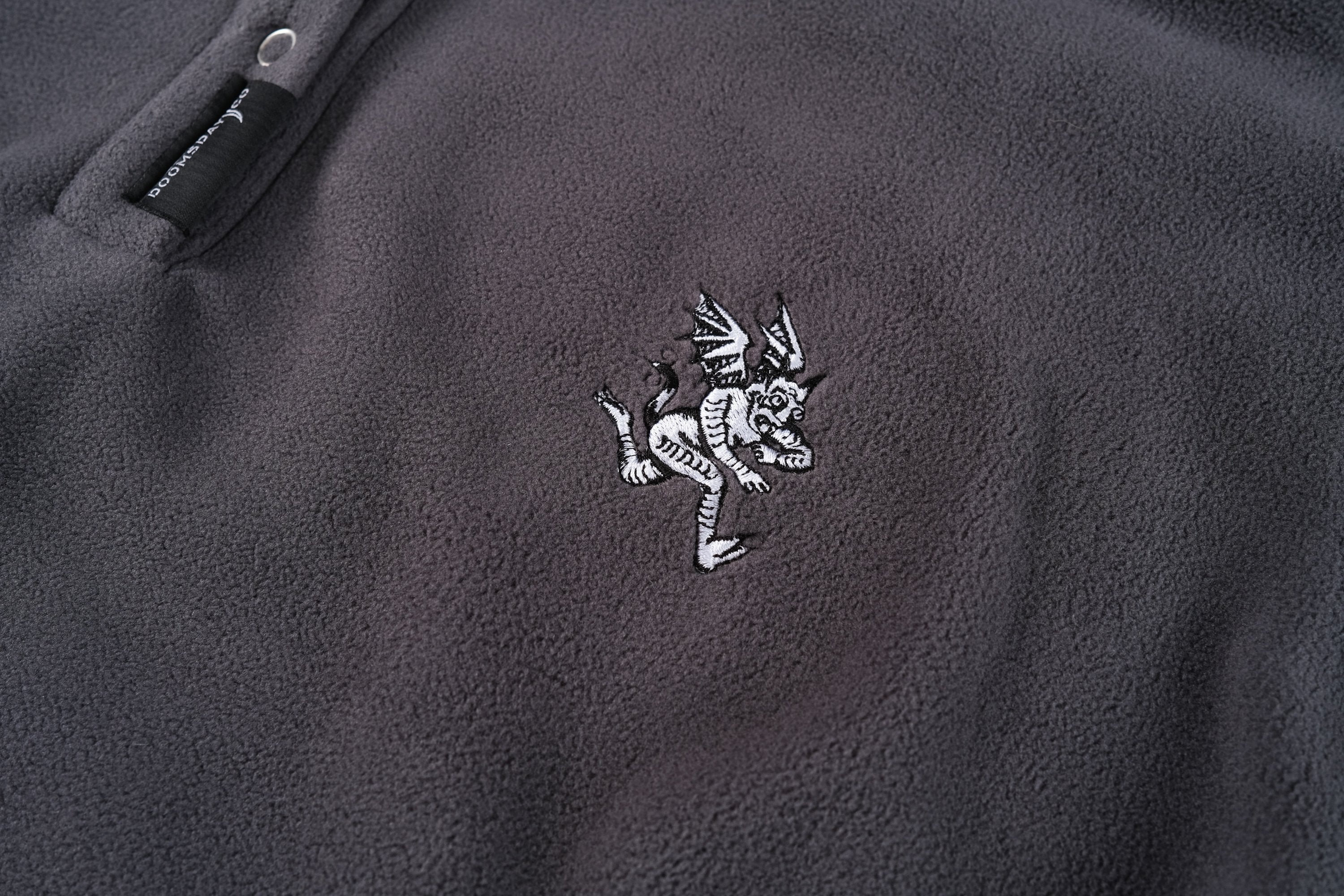 David Devil Charcoal Cropped Fleece - Image 3