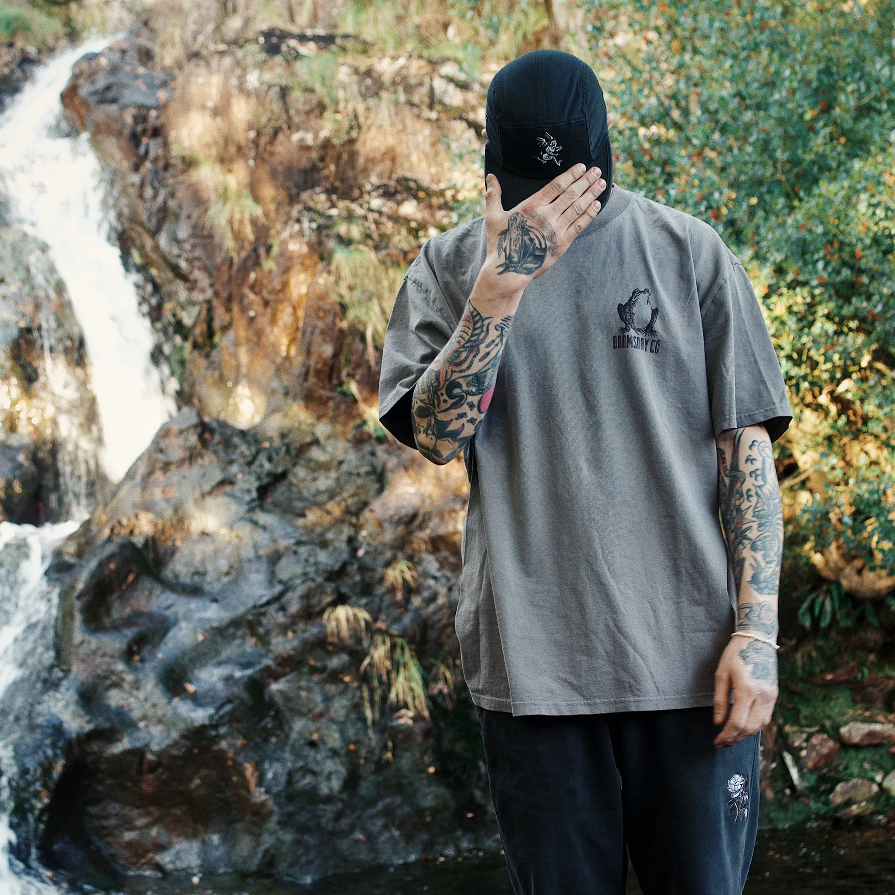 Heavy Faded Grey Archer Tee - Image 2