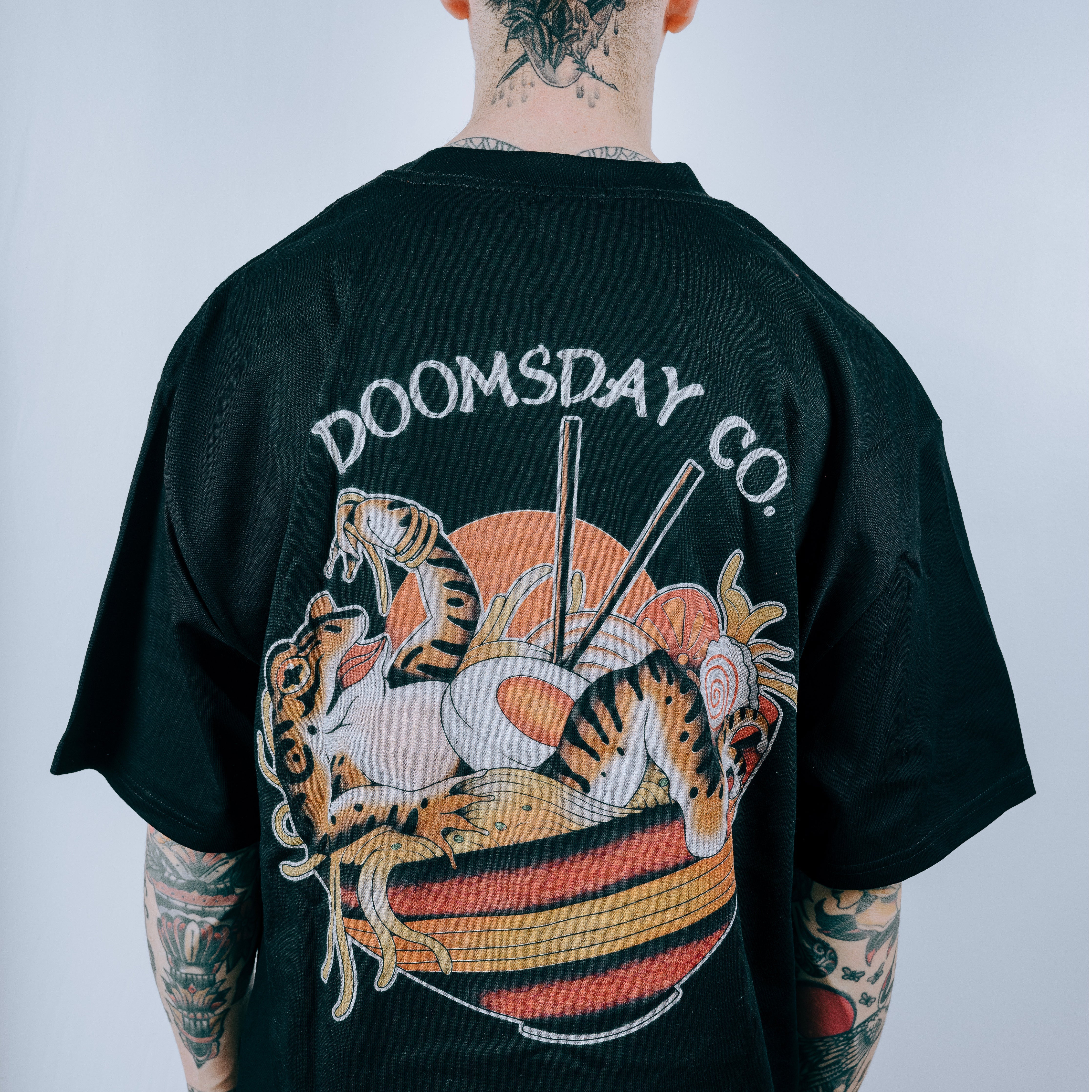 Kaeru Ramen Heavy T-shirt - Black - Image 2