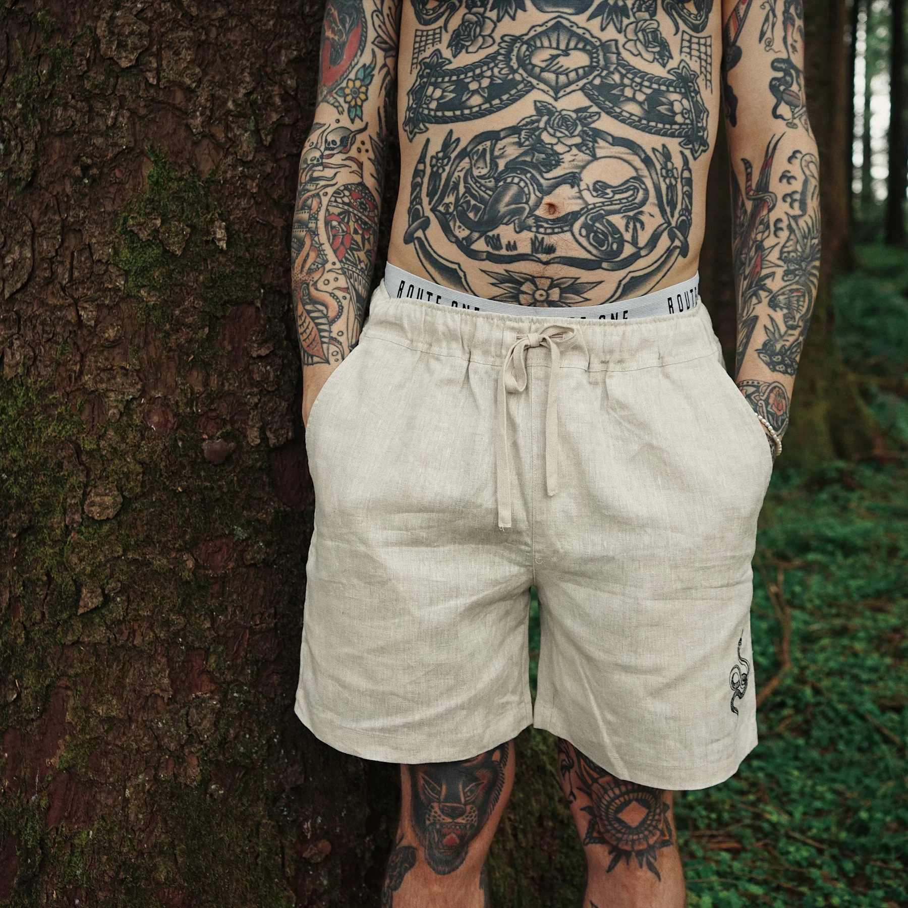 Natural Linen Snake Shorts - Image 3